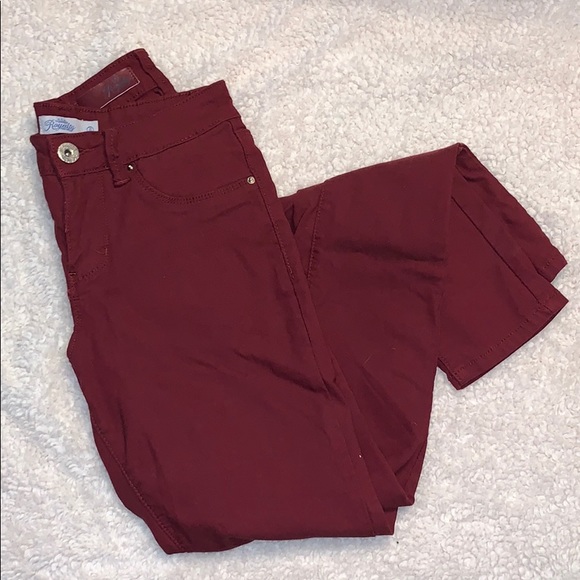 SOLD ✨ Size 4 Maroon Jeggings - Picture 1 of 2